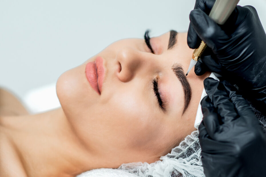 Permanent Makeup services in Delhi