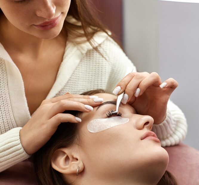 Russian Volume Lashes