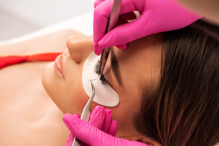 Affordable Eyelash Extensions in Bangalore