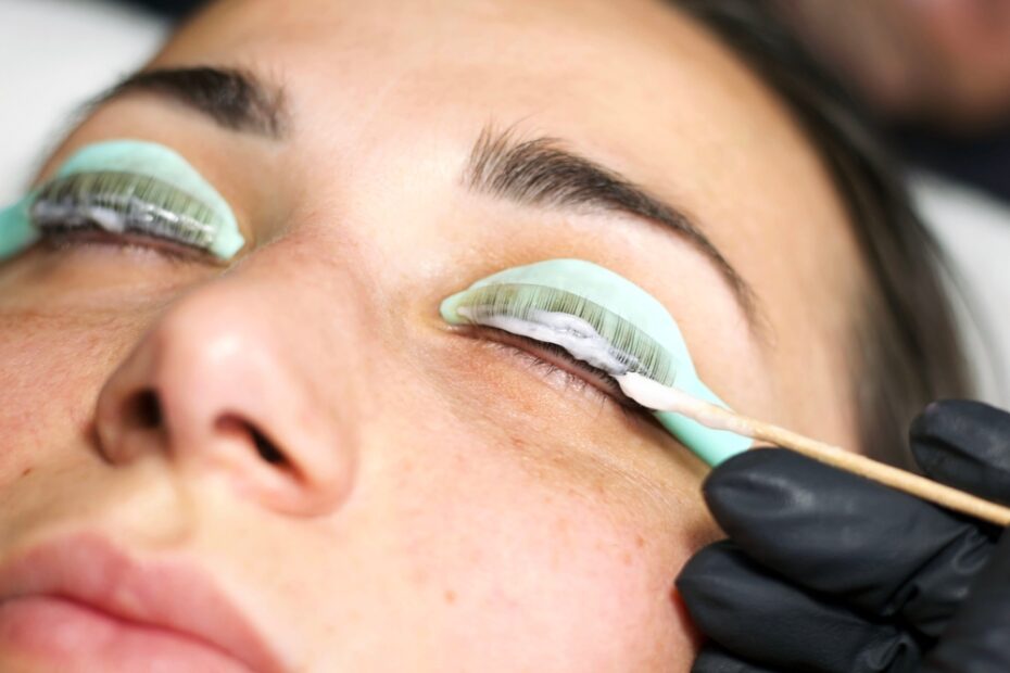 Russian Volume Lashes