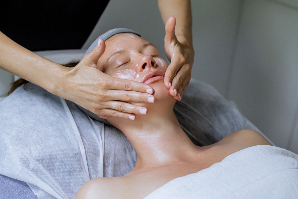 Hydra Facial for Oily Skin